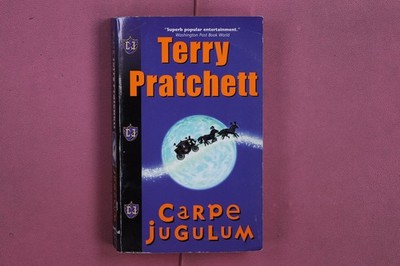341614 Terry Pratchett CARPE JUGULUM HarperTorch A Discworld Novel