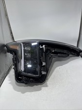 2025 2026 KIA Carnival RH Passenger Side Headlight 92102-R07