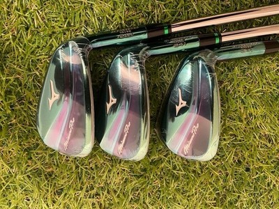 Mizuno Pro 241 Azalea Limited Iron set 4-pw / Dynamic Gold S200