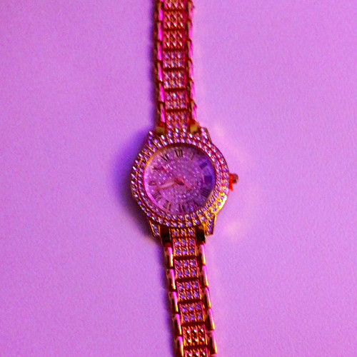 Women’s Quartz Analogue Gold Tone Bracelet Watch Gemmed Bezel Silver Dial