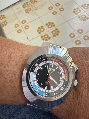 Rado Diastar Automatic Diver 300m Black Dial Date Stainless Steel Bracelet