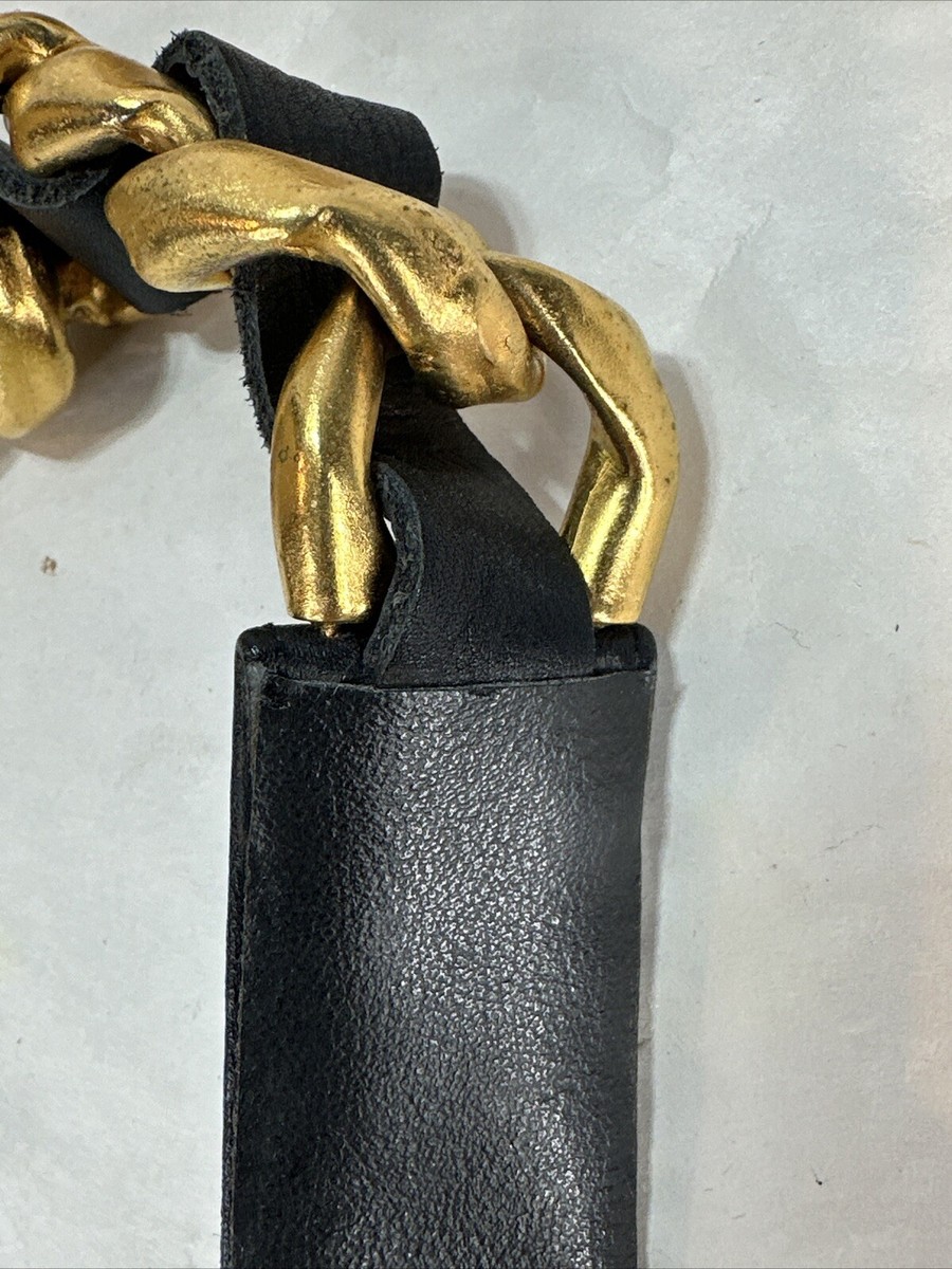⭐️希少【超美品】CHANEL ベルト　ゴールドCCマークスイング CHANEL Museum Gold 24K Links Chain Black Leather CC Logo