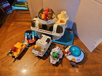 1984 Lil Playmates Space Station Play Set Figures Aliens Vehicles