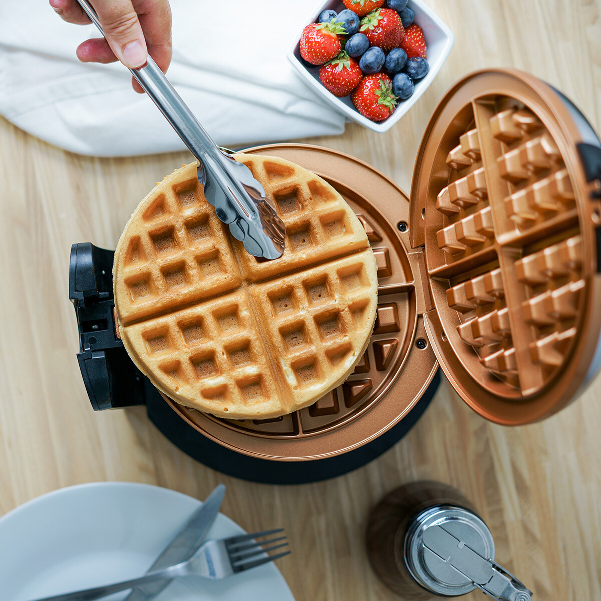 bella copper titanium rotating belgian waffle maker