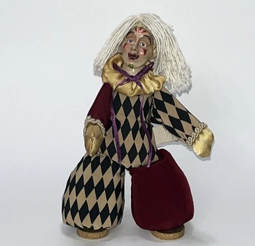 Wayne Kleski 8-3/4” Jester Beanbag Doll Shelf Sitter Vintage String Hair