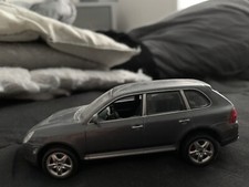 1/43 Minichamps Porsche Cayenne Turbo Dealer Edition 2003 2004 2005