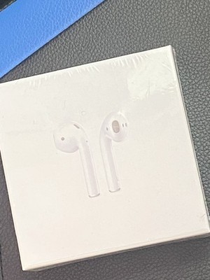 Apple AirPods Pro 2nd Generation with MagSafe Wireless Charging Case - White