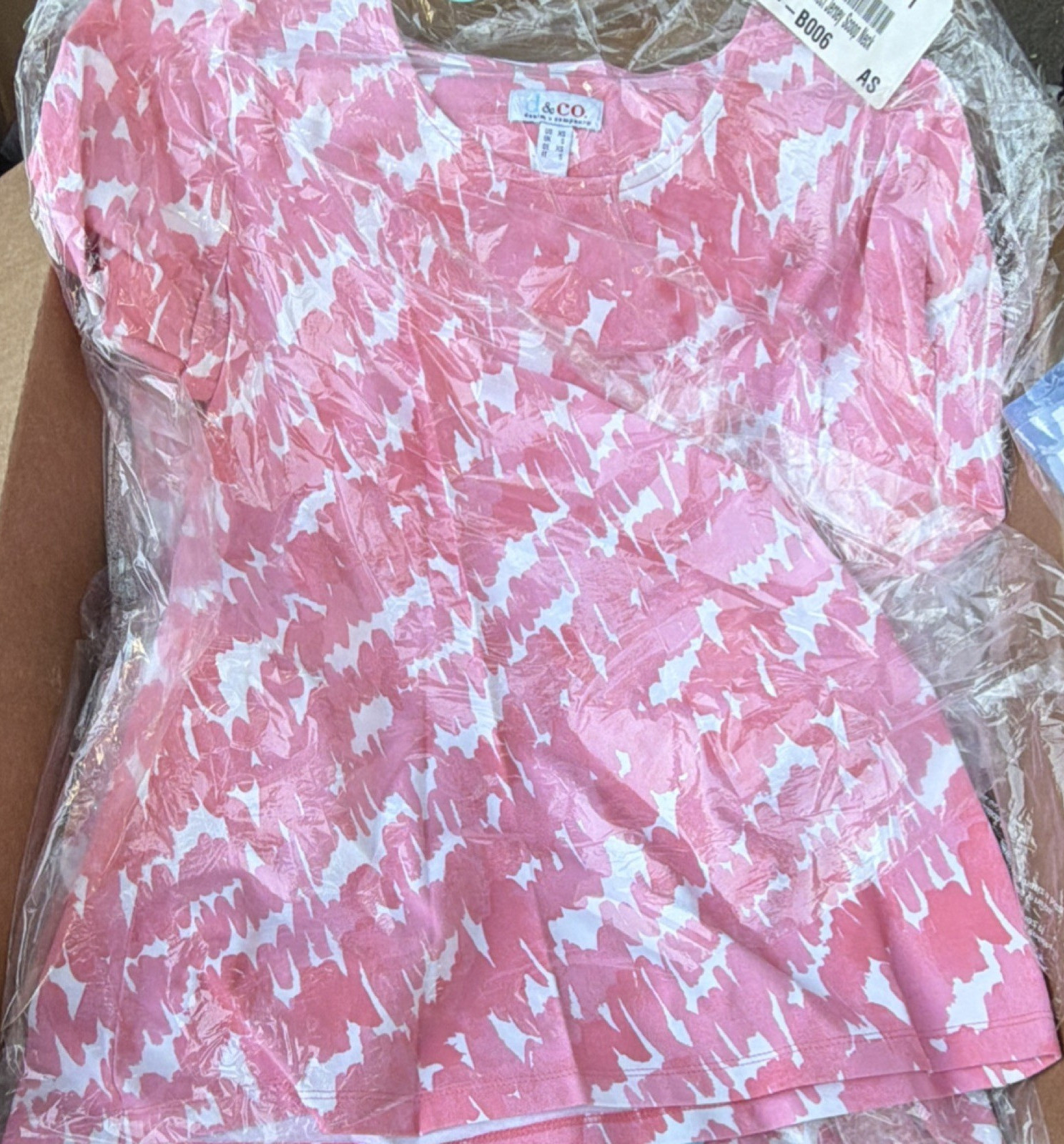 Denim & Co. Pink White Abstract Print T-Shirt L Round Neck Short Sleeve Pullover