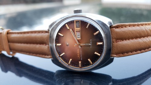VINTAGE ENICAR TIGER DAY DATE AUTOMATIC STEEL 35MM MENS WATCH - Picture 2 of 7