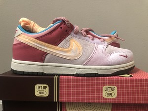 Nike Dunk Low PS x Social Status âStrawberry Milkâ DM3349-600 Size 2.5Y | eBay