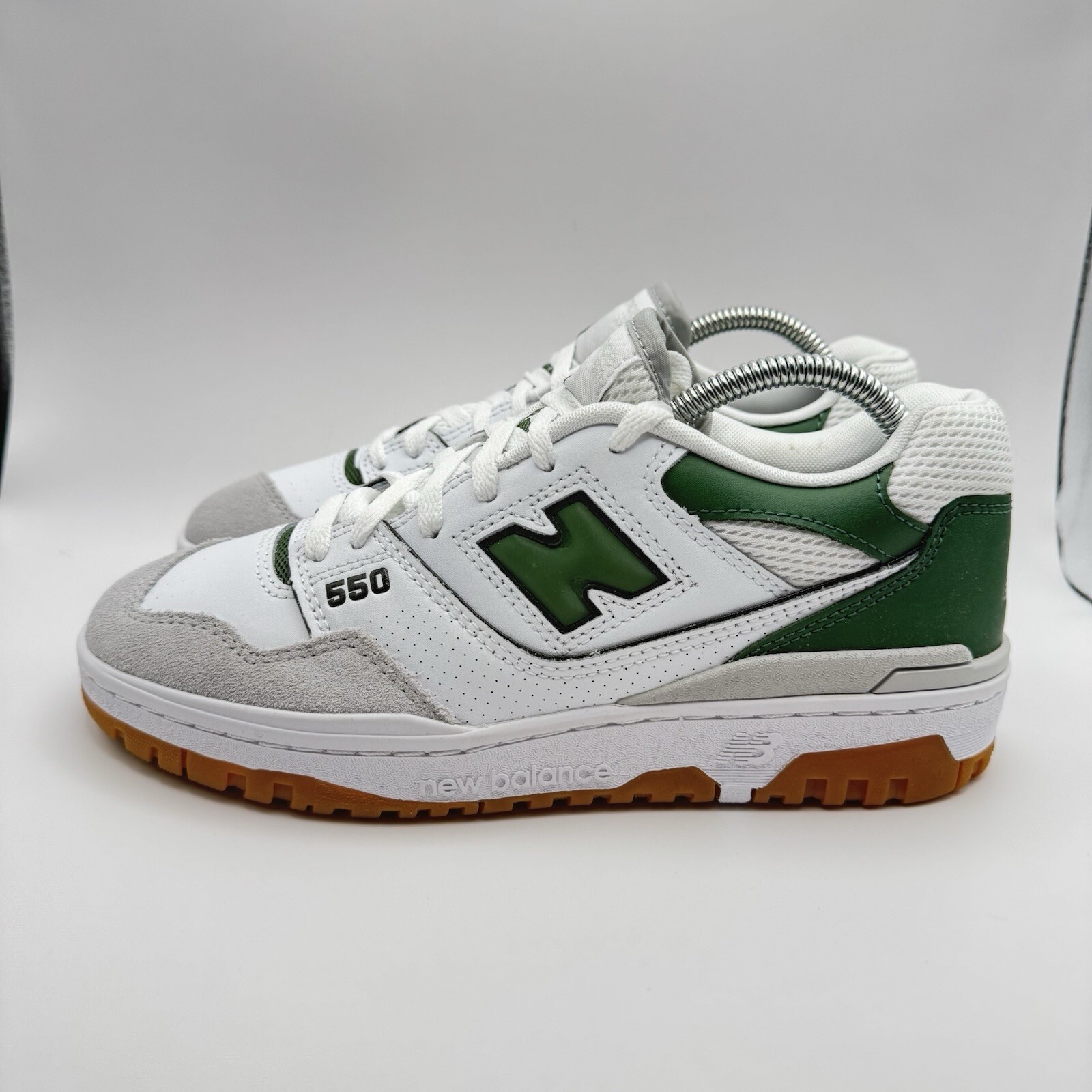New Balance 550 Green White Gum BB550ESB Men Size 5&period;5 Women’s 7