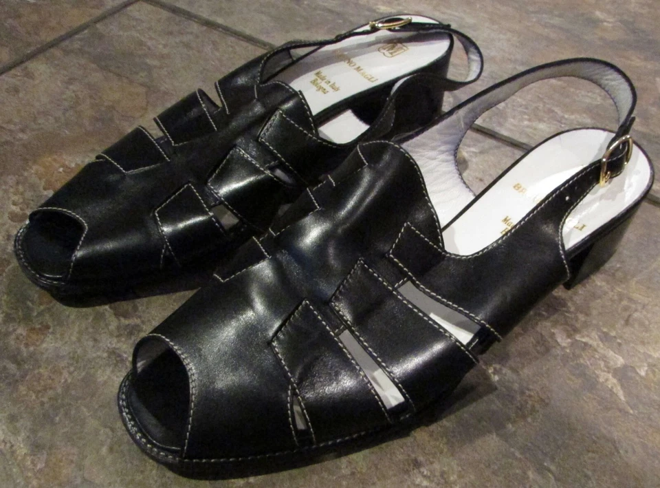 Bruno Magli Vintage Ladies Black Slingback Sandals Size 6.5B - Image 2 of 4