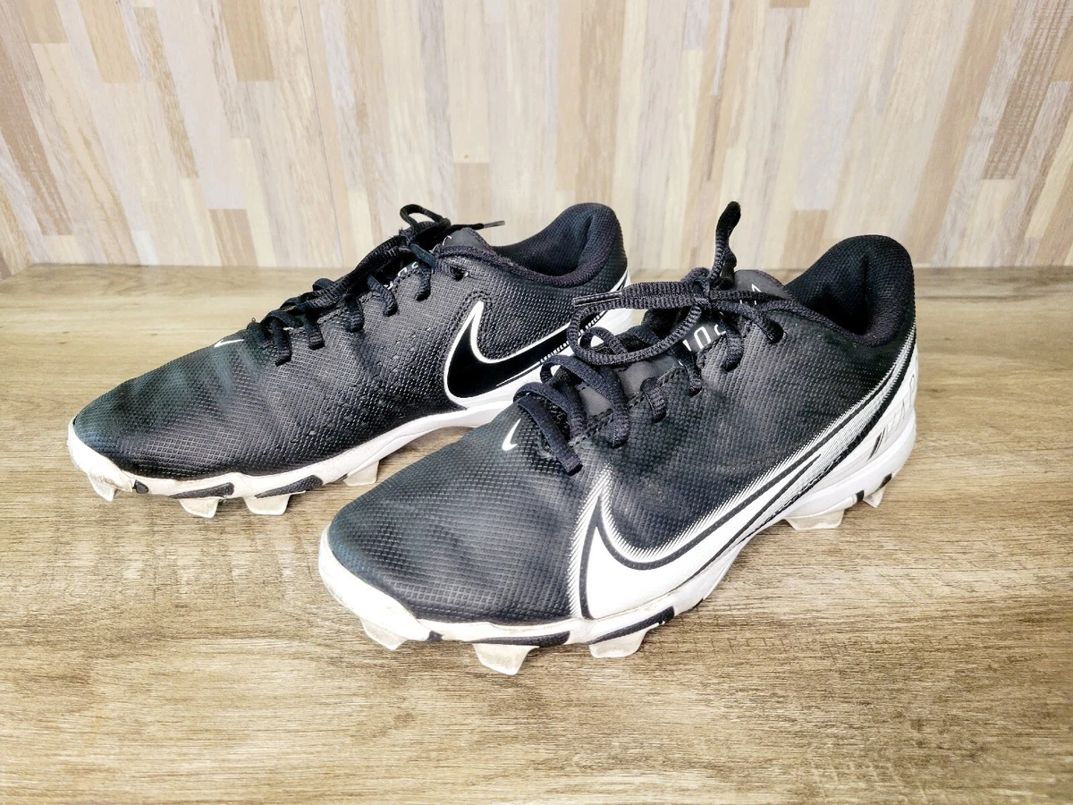 Football cleats sales size 8.5