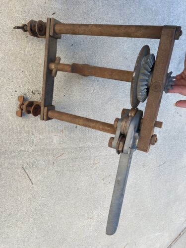 Antique Kenmore Can Sealer Burpee Hand Crank Table Mount - Picture 2 of 3