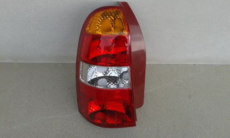 Fiat palio tail sale light