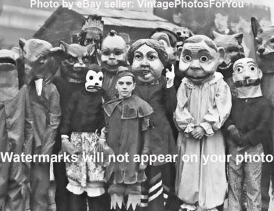 SCARY FREAKY ODD STRANGE Halloween Costumes Men BIZZARE VINTAGE PHOTO WEIRD A17