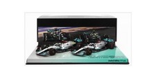Minichamps Mercedes F1 Set 2x W13e Team Mercedes-amg Petronas F1 N 44 3rd Bahrain Gp 2022 Lewis Hamilton + N 63 4th Bahrain Gp 2022 George Russell 1:43 447224463