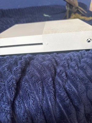 xbox one console - Image 1 of 3