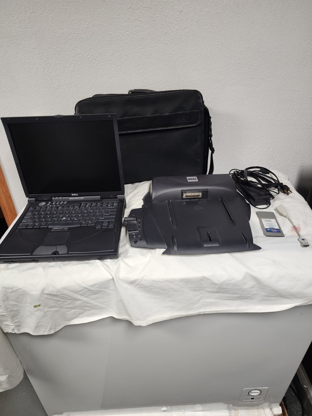 Vintage Dell Inspiron 8100 Laptop Bundle