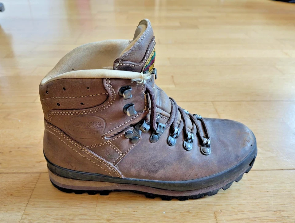 MEINDL Borneo 2 MFS, Wanderschuhe Damen, Größe 38,5, dunkelbraun-nougat