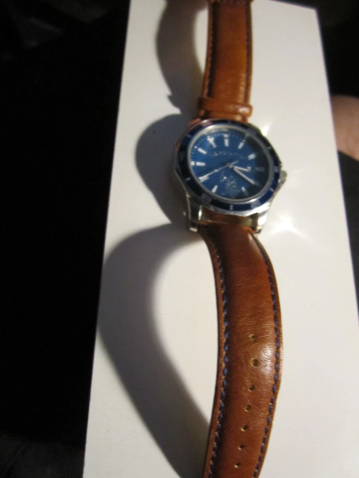 VINTAGE U.S. POLO ASSN WATCH BLUE DIAL BLUE BEZEL MEN'S FITS 8 1/2" WRIST OFC-S - Image 4 of 4