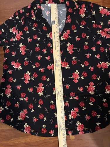 Charter Club 1X Black Red Rose Floral Pleated Blouse Top Long Sleeve EUC - Picture 7 of 7