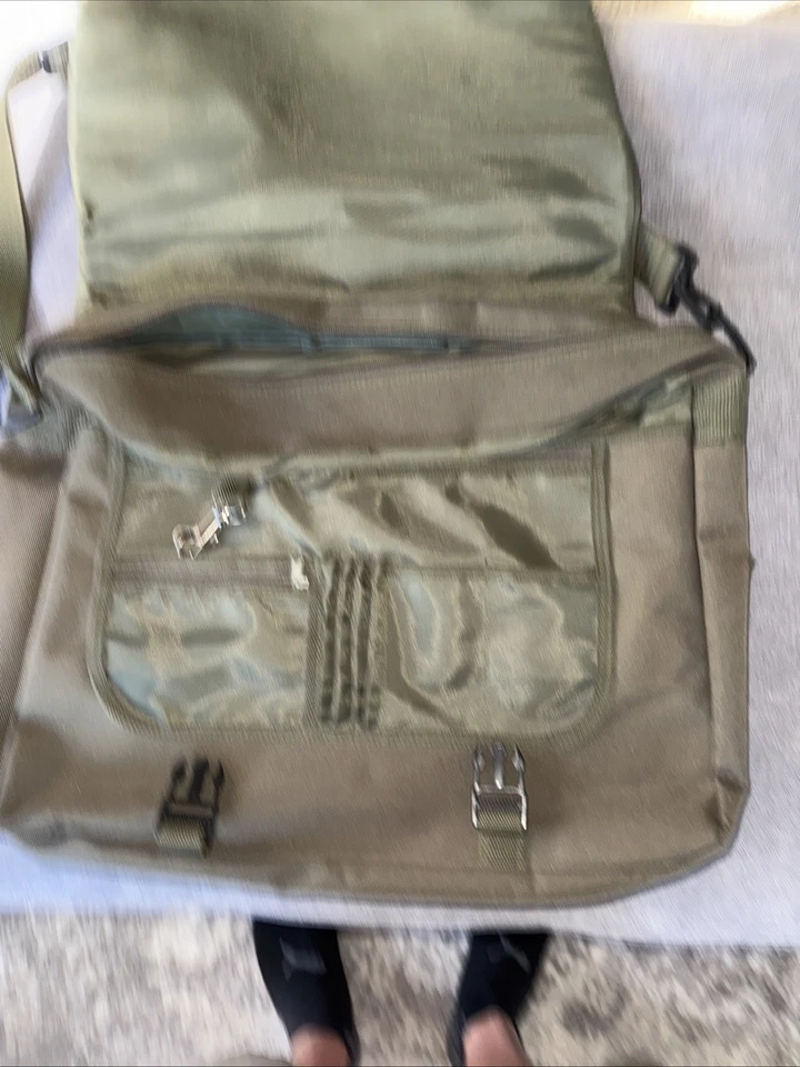 Canvass Shoulder Bag Many Compartments Adjustable Strap - Image 3 of 4