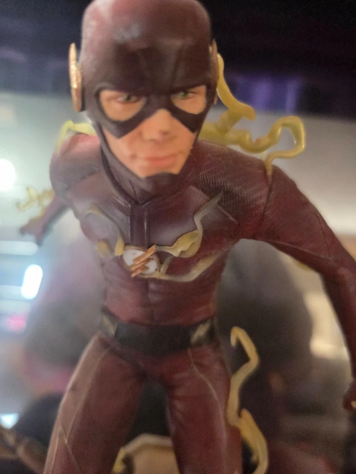 Estatua Diamond Select Gallery CW The Flash no en caja como nueva DC Foto 2 de 4