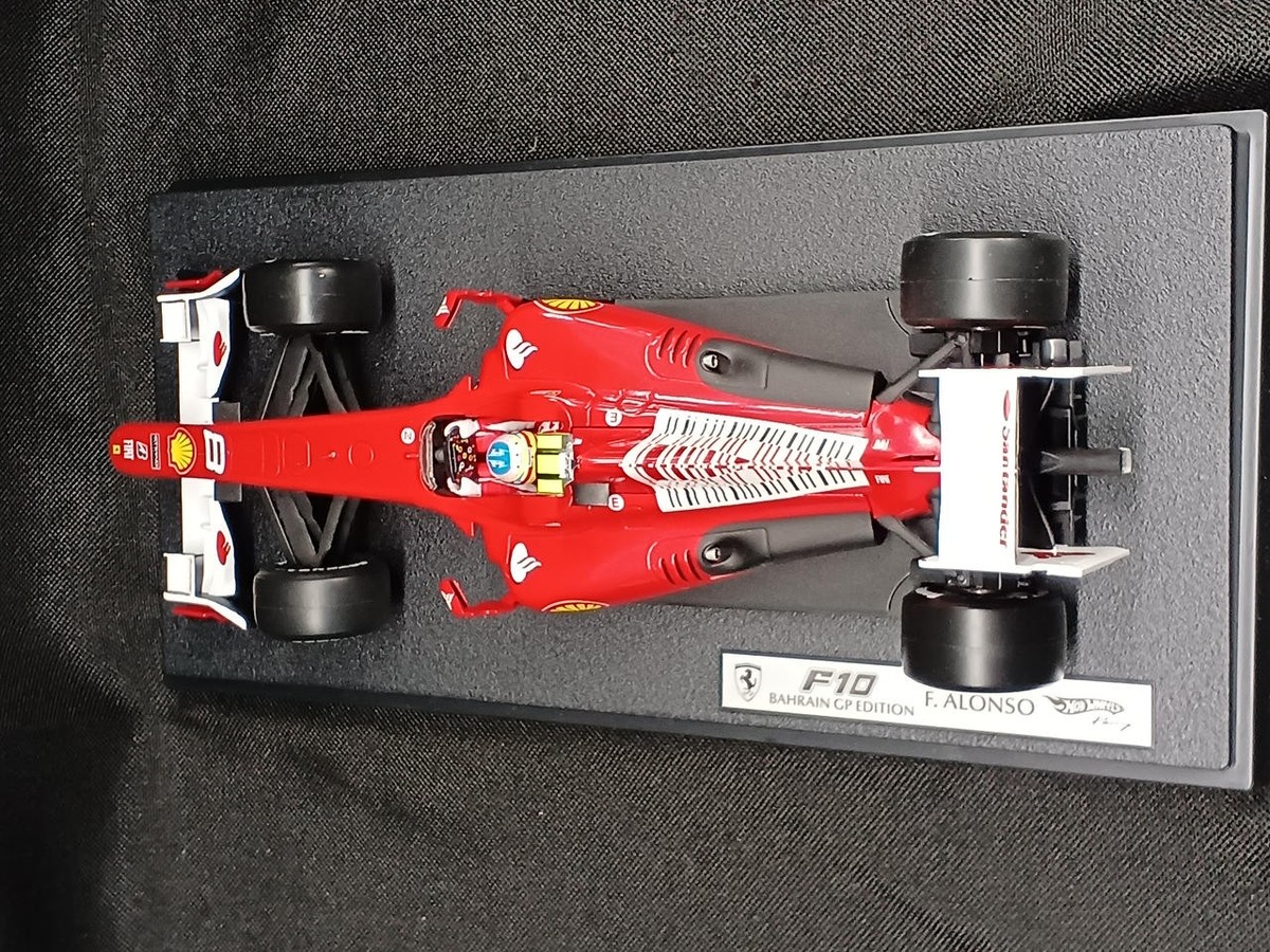 HOT WHEELS 1/18 Scale ferrari 10 BAhrain GP Edition F