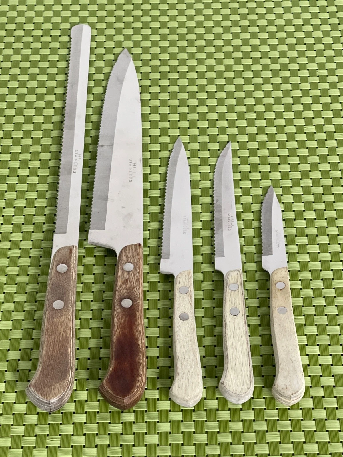 Vintage HULL Stainless Serrated Blade Wood Handle Knife Set of 5 Japan Flatware