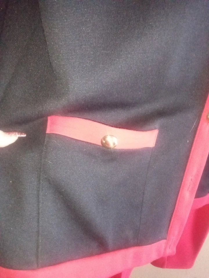 Antigo, Terno Calça de Poliéster Alfred Dunner Vermelho E Preto Pequeno 14, Botões Dourados - Imagem 4 de 4