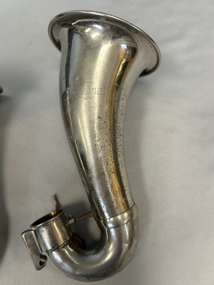 LOTE DE 2 CAMPANAS CLARINETE BAJO WURLITZER Foto 2 de 4