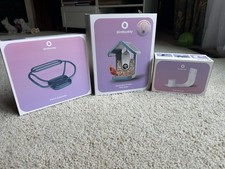 Birdbuddy Smart Feeder Pro mit Solardach, Kamera, Sitzstangenverlängerung & Wandhalterung