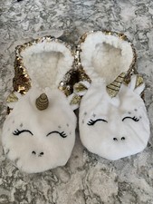 Girls Unicorn Slippers Size M/L