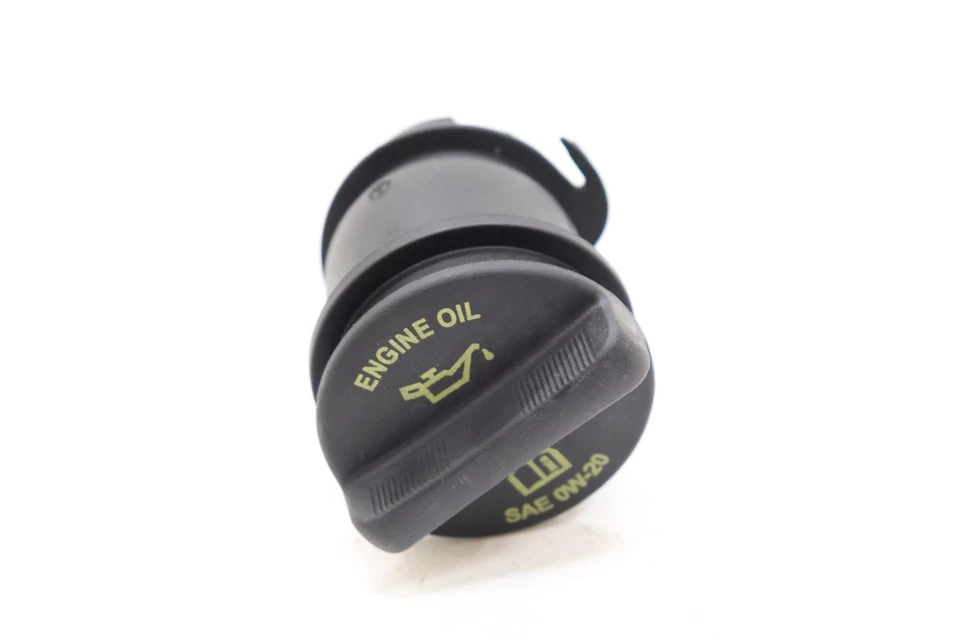 2017 - 2024 CHRYSLER PACIFICA 3.6L OIL FILLER CAP OEM 68241630AA - Image 2 of 4