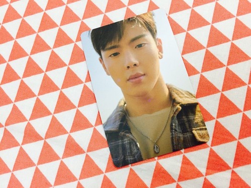 Monsta X 2018 season's greetings mini calendar - Picture 3 of 18