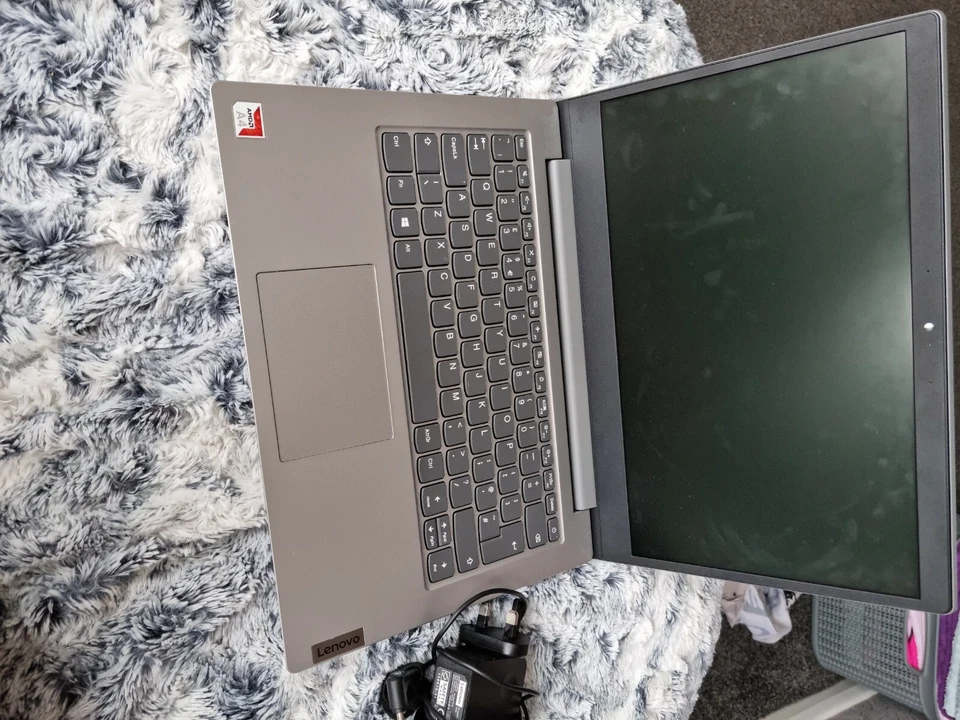 lenovo ideapad silver mint condition  - Image 3 of 4