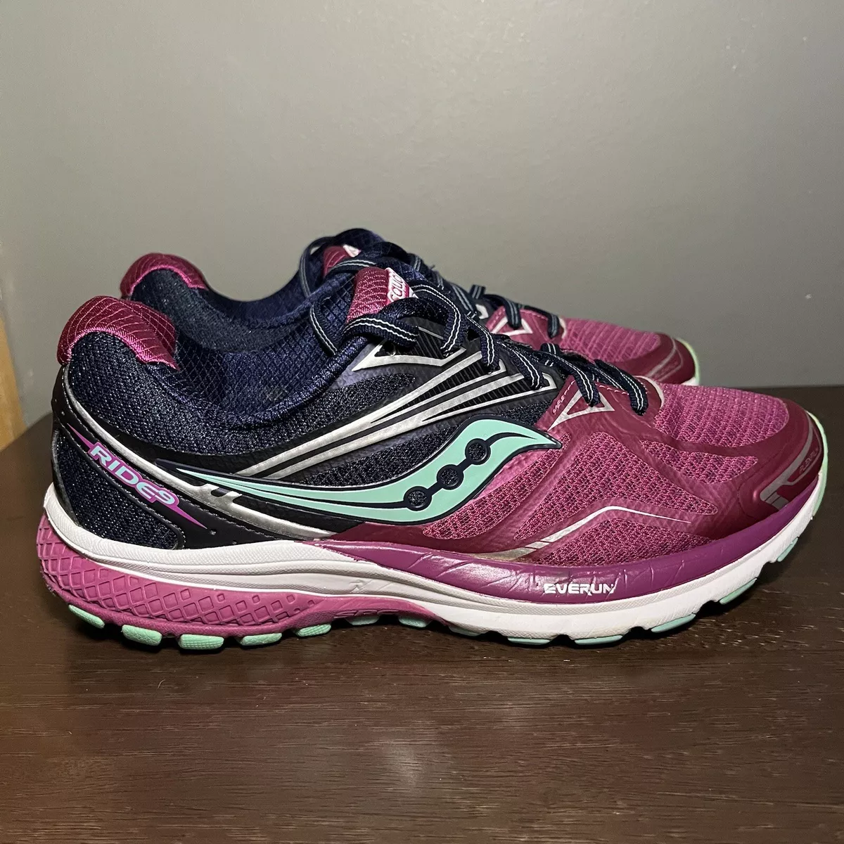 Size 8.5 Women s Saucony Ride 9 Everun Running Shoes Blue Purple SB17