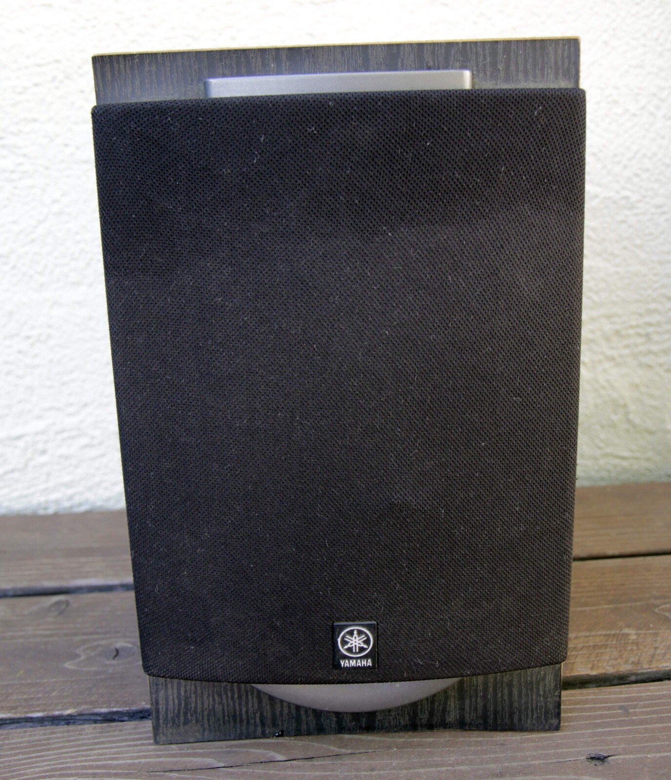 YAMAHA BOOKSHELF STEREO SYSTEM