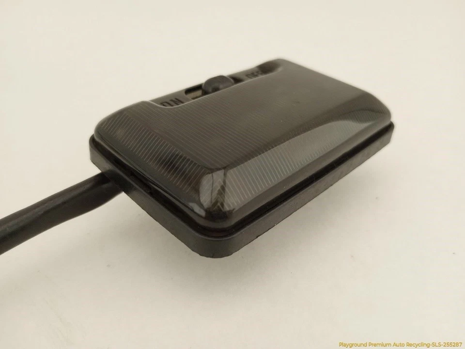 Luz de lámpara de mapa domo interior Toyota MR2 Spyder para 2000-2005 00 01 02 03 04 05 Foto 3 de 4