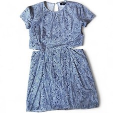 Missguided paisley printed dress Open back  Size 12