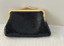 Vintage Black Metal Mesh Coin Purse with Gold Tone Kiss Lock Frame — listing 5