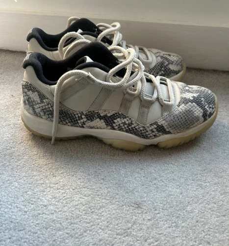 Nike Air Jordan 11 Retro Osso chiaro pelle di serpente. Taglia UK 9 5 mai indossato