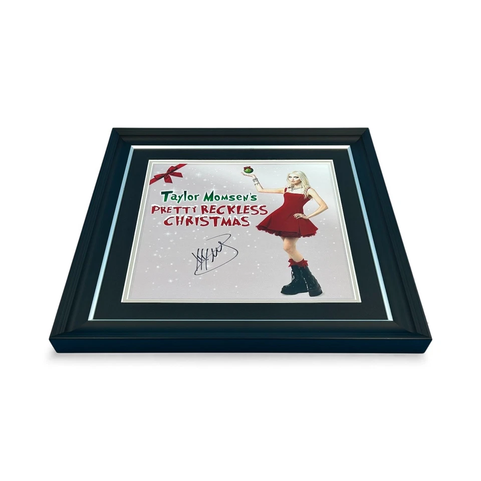 Taylor Momsen SIGNED Pretty Reckless Christmas Artwork Display & COA Autograph - Image 4 of 4