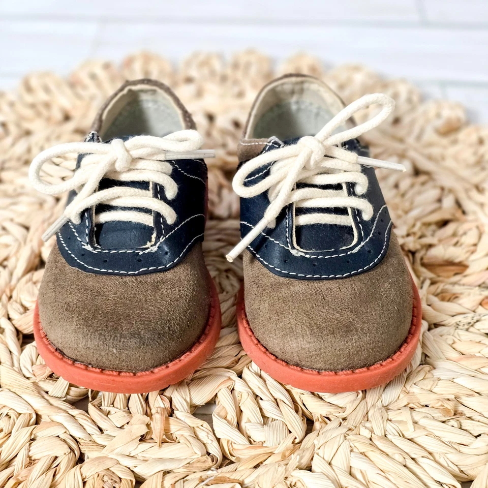 👞 OshKosh Genuino Bebé Sillín Zapatos Niño Pequeño Talla 5 | Taupe Azul Marino Estilo Retro Foto 2 de 4
