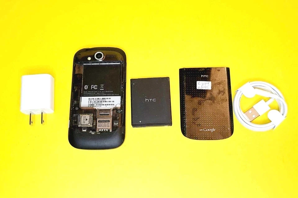 UNLOCKED HTC MYTOUCH 4G CELL PHONE TELUS ROGERS FIDO BELL CHATR KOODO VIRGIN +++ - Image 3 of 4