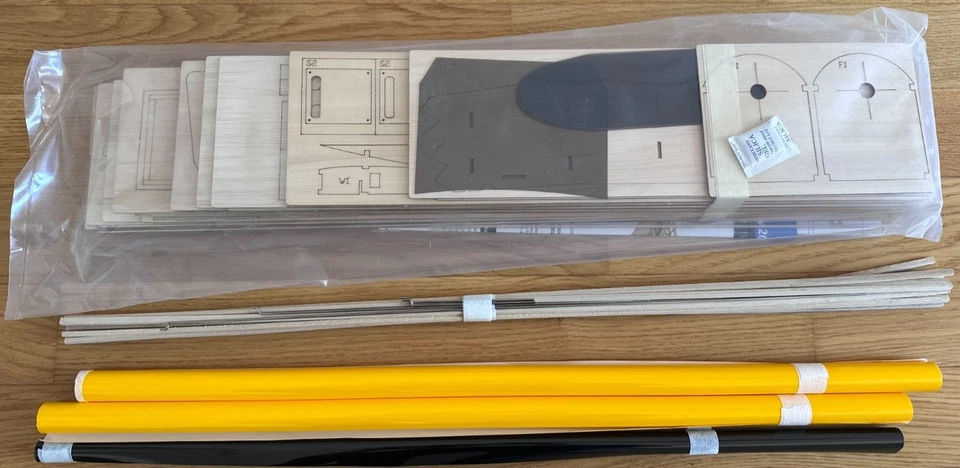 Piper J3 Cub 1200mm inklusive Antrieb + Servos + Folie Holzbaukasten RC Flugzeug - Bild 4 von 4