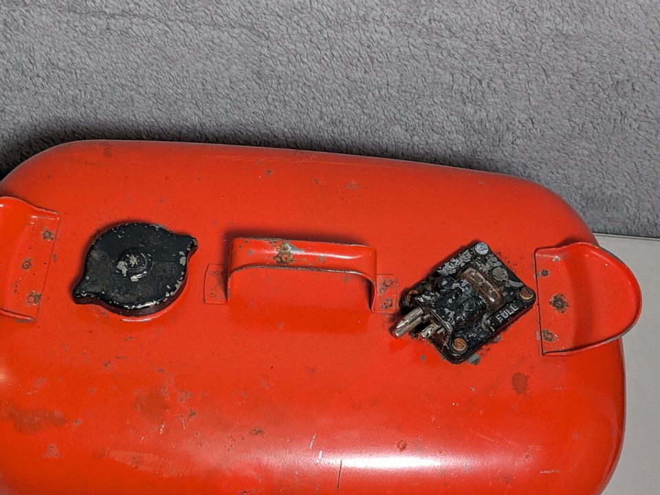 Johnson Outboard 6 Gallon Metal Boat Gas Tank Fuel Can Red Vintage eBay