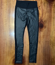 Athleta Gleam Tight in Black Size XS 348733 Skinny leggings Faux Leather WW5