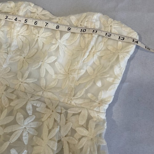Pins and Needles Mini Dress Strapless Cream Peplum Womens Size 0 Floral - Picture 6 of 12